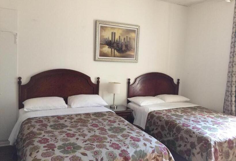 带2个双人床的标准工作室, Bon Accueil