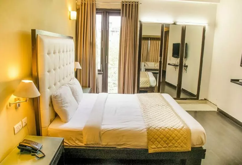 デラックスルーム, Fabhotel Anutham Saket