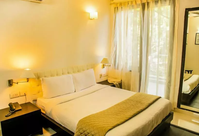 デラックスルーム, Fabhotel Anutham Saket