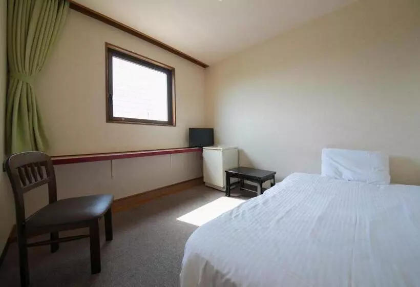 ダブルベッドのベーシックルーム, Heiwadai Hotel Otemon