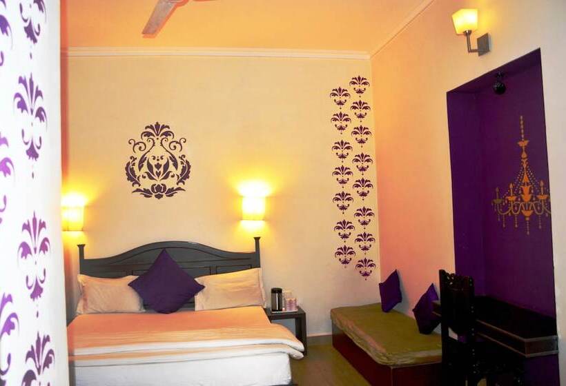 חדר דלוקס, La Casa