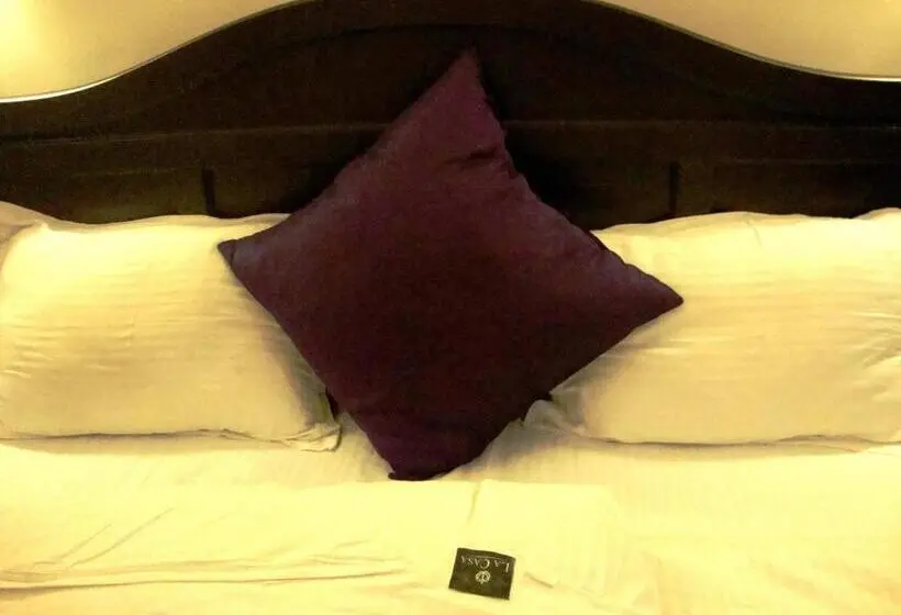 Deluxe Room, La Casa