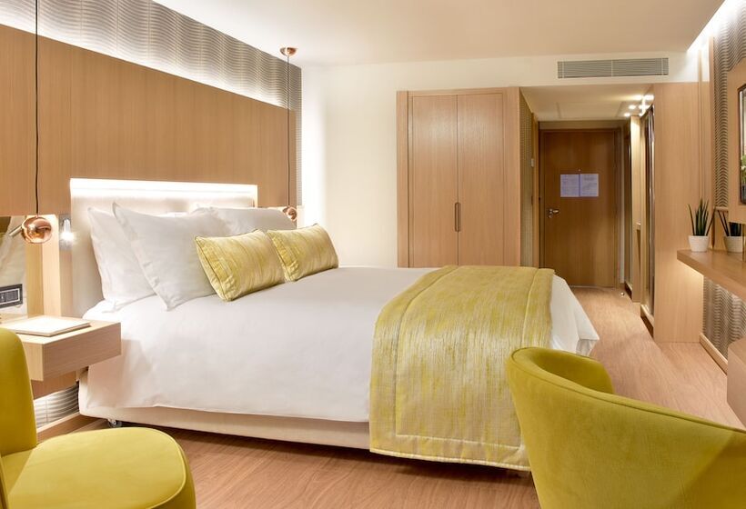 اتاق پرمیوم, Maestral Resort & Casino