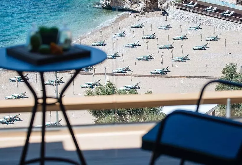 اتاق سوپریور با چشم‌انداز دریا, Maestral Resort & Casino