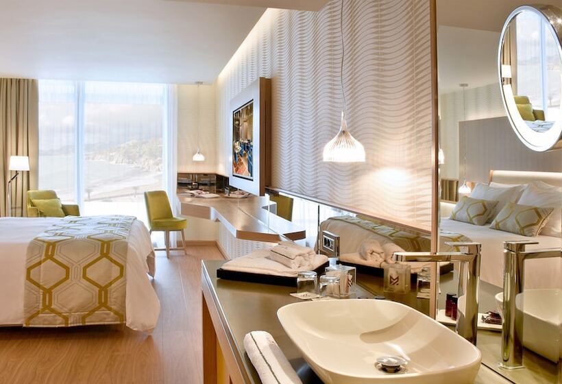 اتاق سوپریور با چشمانداز دریا, Maestral Resort & Casino