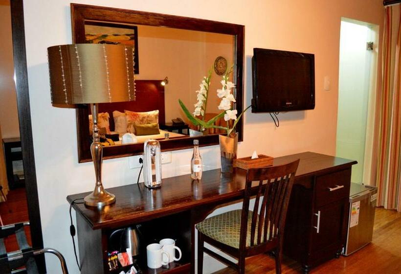 デラックスルーム, Oakhurst