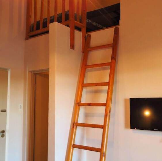 ファミリールーム, Oakhurst