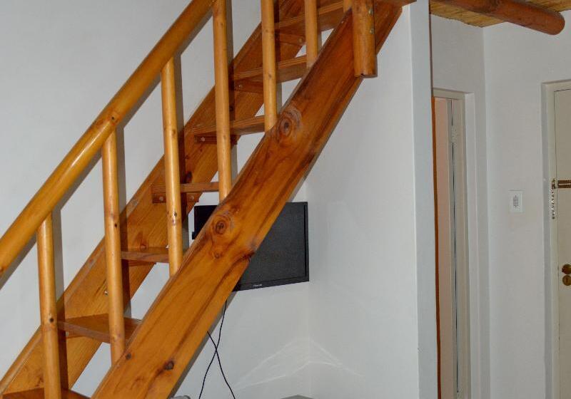 デラックスファミリールーム, Oakhurst