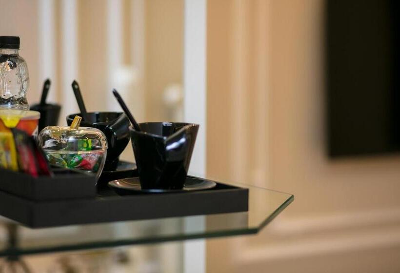 اتاق استاندارد سه نفره, Royal Holiday Hanoi