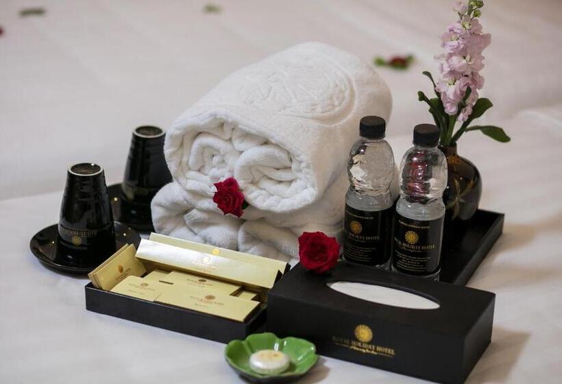 سوییت خانوادگی, Royal Holiday Hanoi