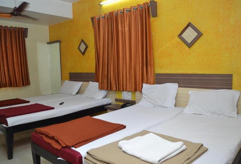 Chambre Triple Standard, Sai Vishwa