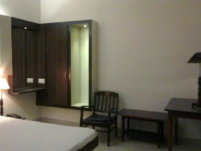 Chambre Supérieure, Samrat