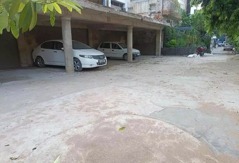 Chambre Standard, Samrat