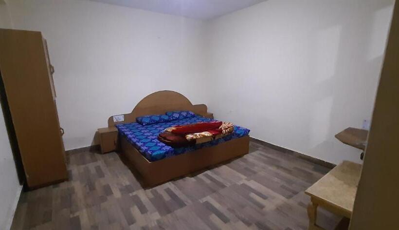 اتاق استاندارد با چشم‌انداز کوهستان, Paradise Guest House