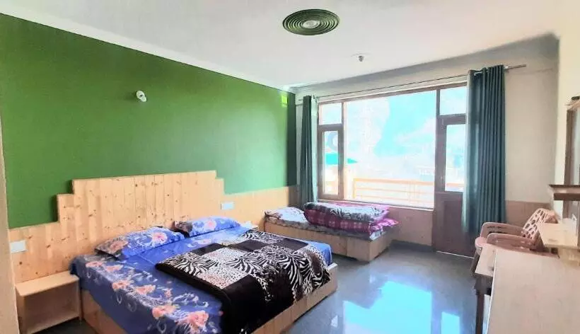 Standard Kolmen Hengen Huone, Paradise Guest House