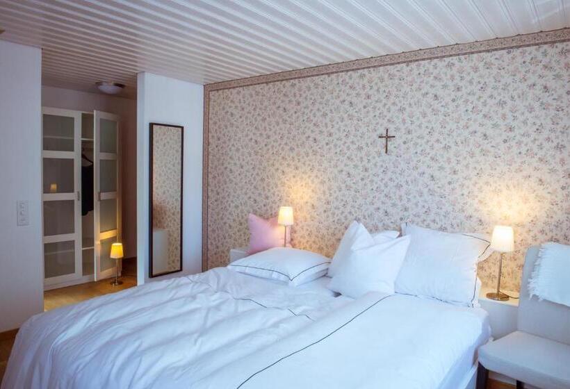 اتاق استاندارد, Weinstube