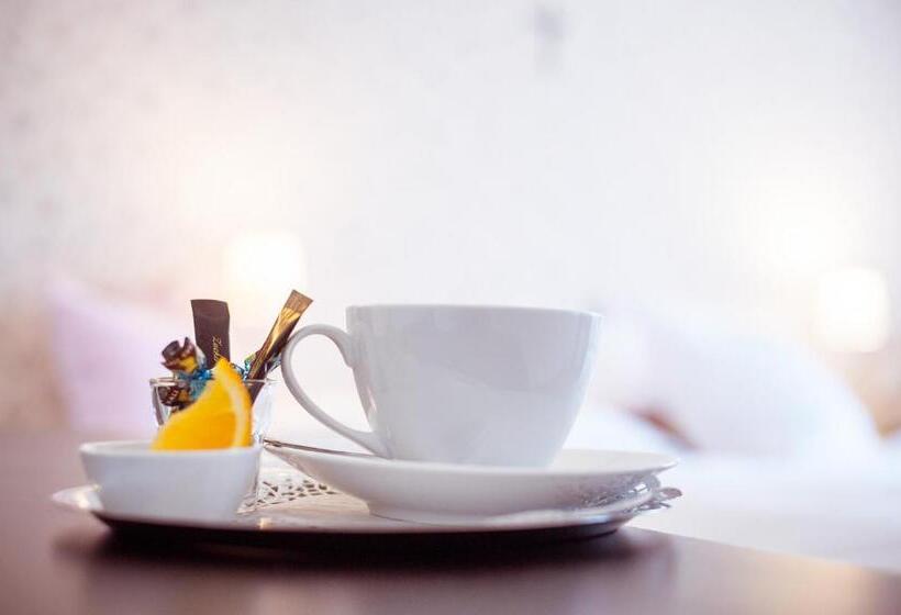 اتاق سوپریور, Weinstube