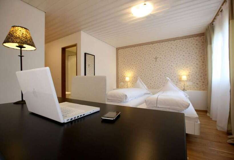 اتاق استاندارد, Weinstube