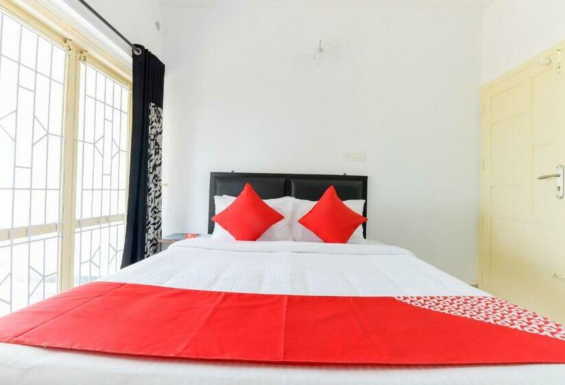 三人经典房间, Collection O 30456 Amare Holidays