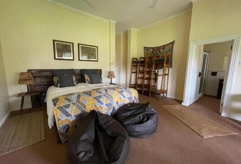 اتاق لوکس, Ngangane Lodge & Reserve
