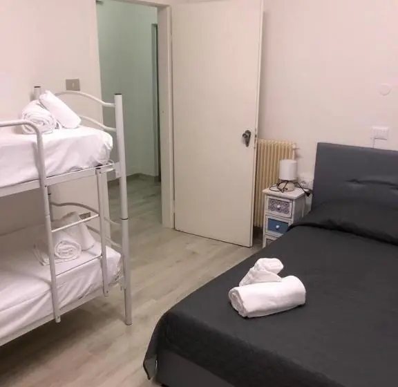 浴室共有スタンダード4人用ルーム, Amalfi & Dépendance