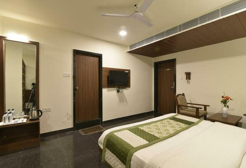 غرفة قياسية, Clove