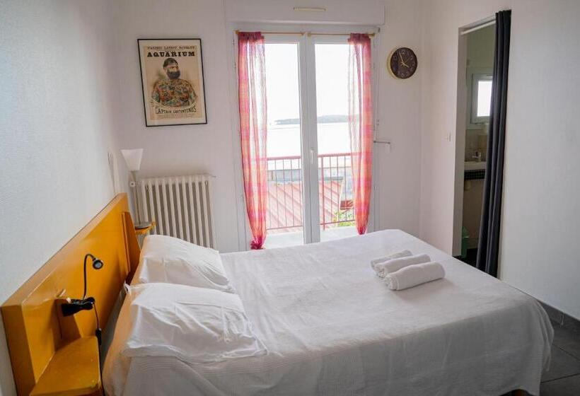 اتاق استاندارد با چشمانداز دریاچه, Le Moutchico