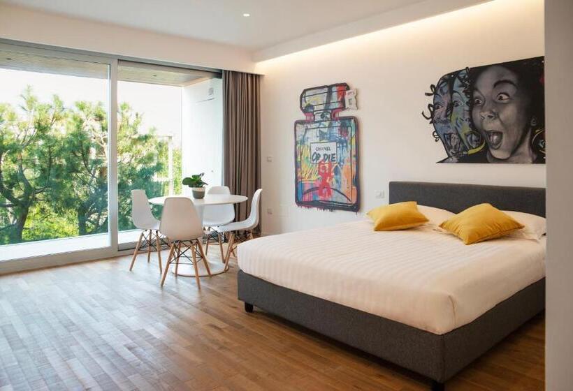 סוויטת ג'וניור, Marina Gardens Boutique&suites