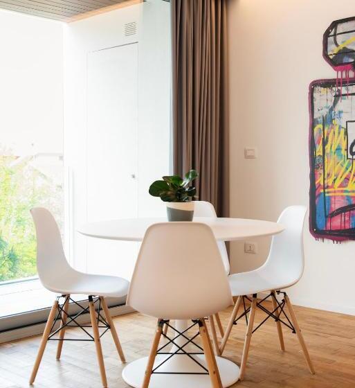 سوییت جونیور, Marina Gardens Boutique&suites