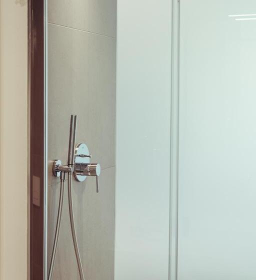 סוויטת ג'וניור, Marina Gardens Boutique&suites