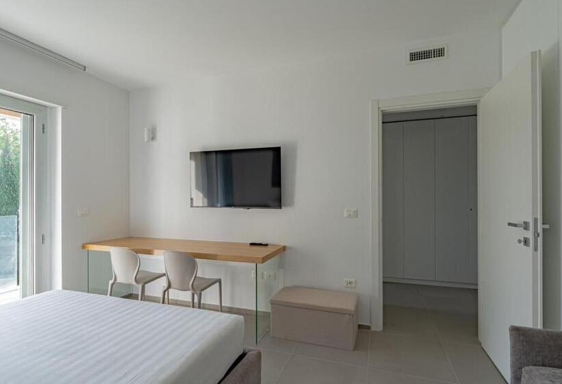 سوییت, Marina Gardens Boutique&suites