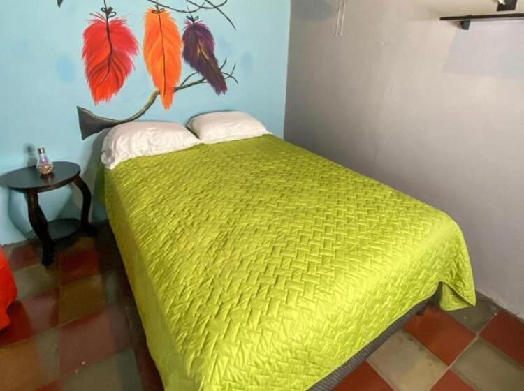 اتاق اکونومی, Hostal Casa Luna