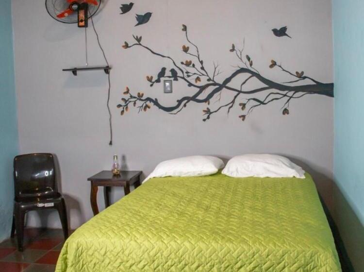 اتاق اکونومی, Hostal Casa Luna