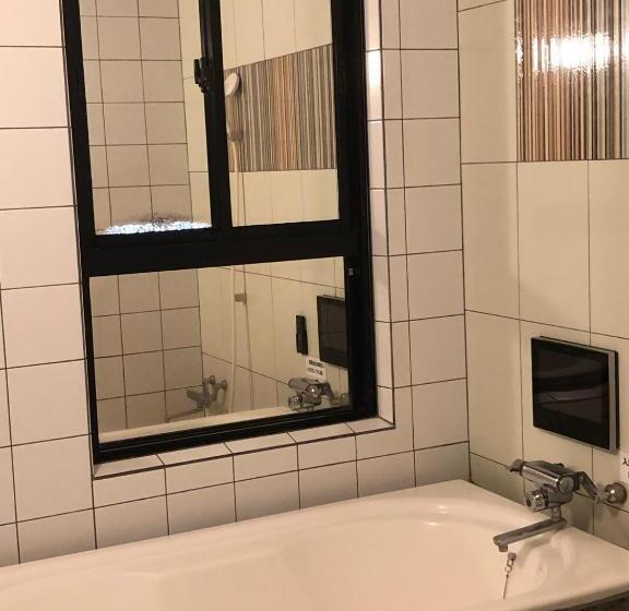 Стандартный Номер Кровать Кинг, ホテルハンズ
