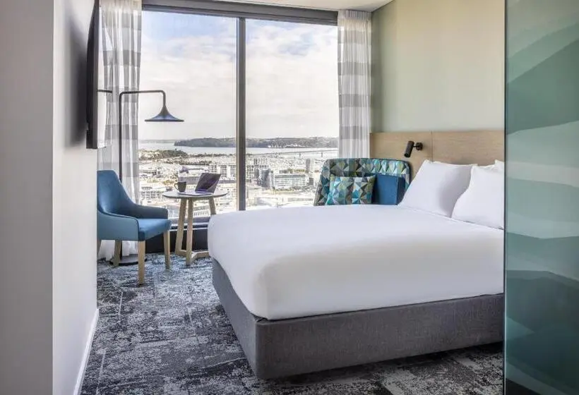 キングサイズベッドのスタンダードルーム, Holiday Inn Express Auckland City Centre, An Ihg