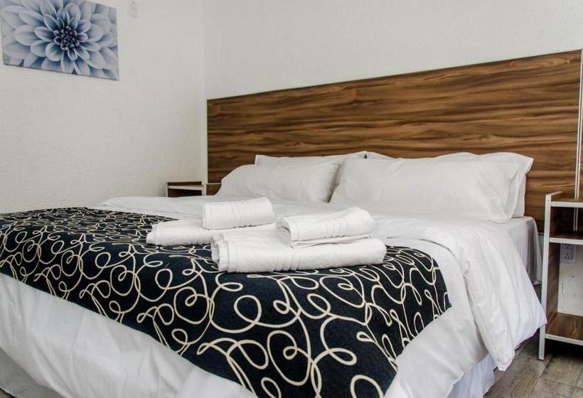 4인용 스탠다드 룸, La Reina