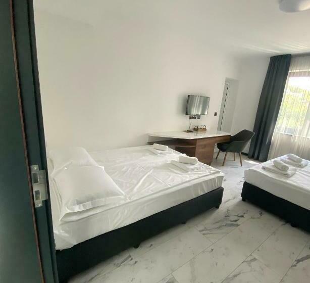 חדר דלוקס, Rubo