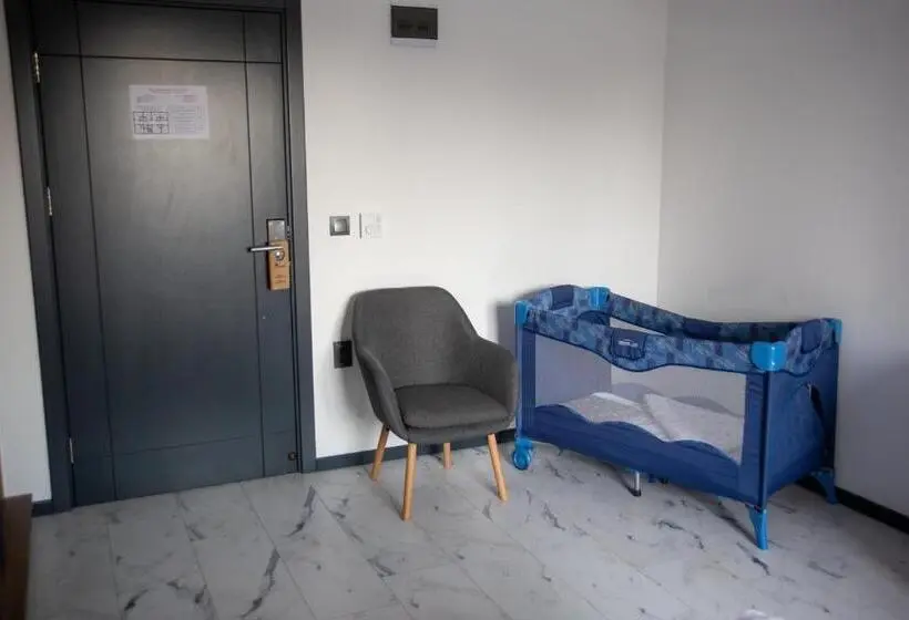 Habitació Deluxe, Rubo