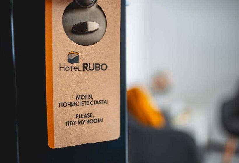 דירה בת חדר שינה 1 עם מרפסת, Rubo