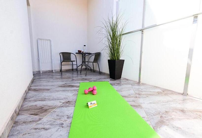 דירה בת חדר שינה 1 עם מרפסת, Rubo