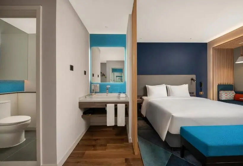 キングサイズベッドのスタンダードルーム, Holiday Inn Express Meishan Dongpo, An Ihg