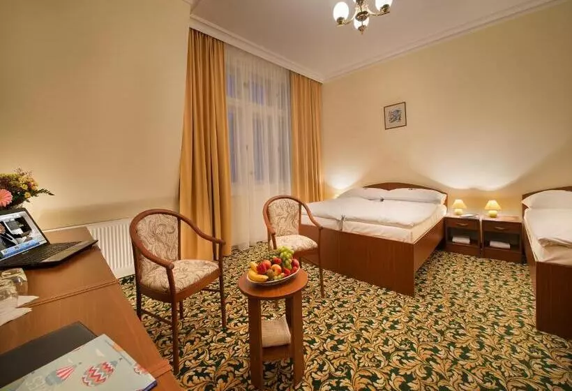 スタンダードトリプルルーム, Ea Hotel Elefant