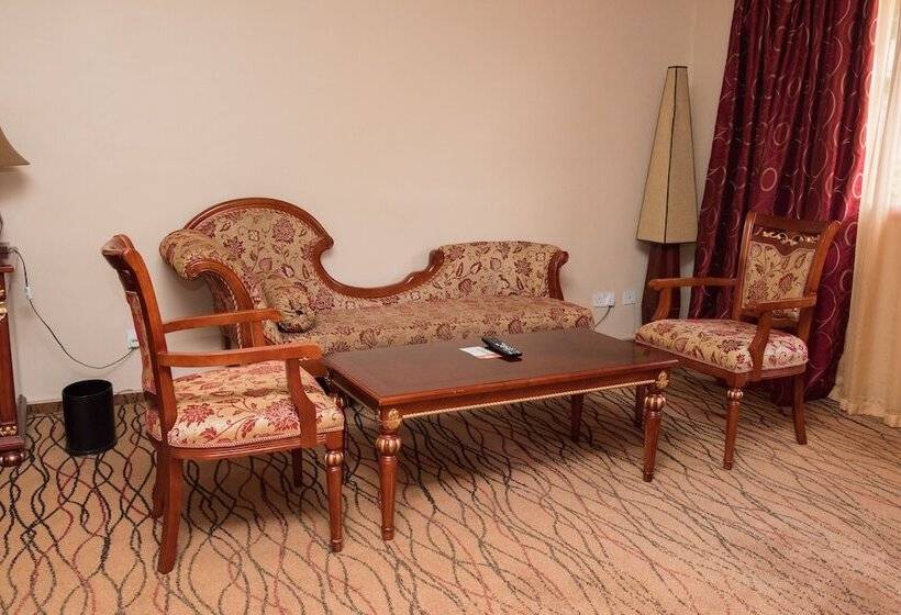 سوییت لوکس, Crossroads Hotel Lilongwe
