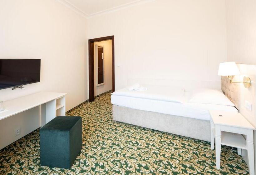 Номер Стандарт Индивидуальный, Ea Hotel Elefant