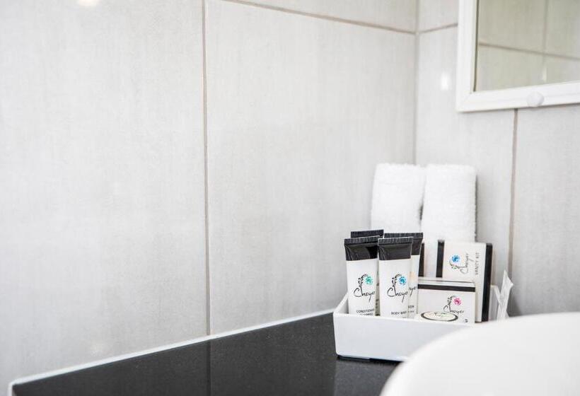 اتاق استاندارد, Emerald Maraboon Motor Inn