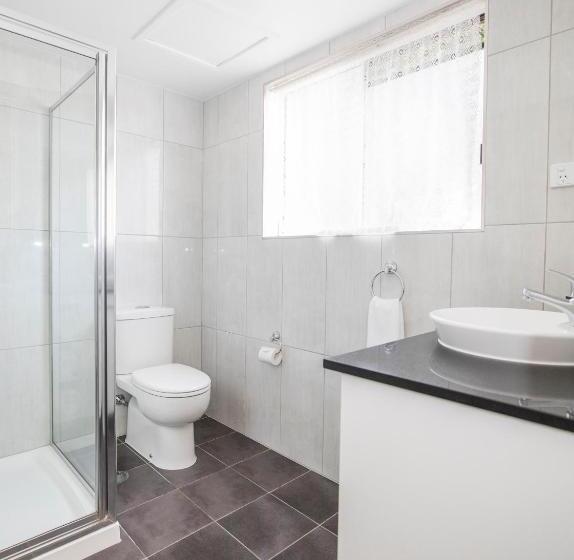 اتاق استاندارد, Emerald Maraboon Motor Inn