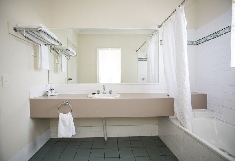 اتاق خانوادگی, Emerald Maraboon Motor Inn