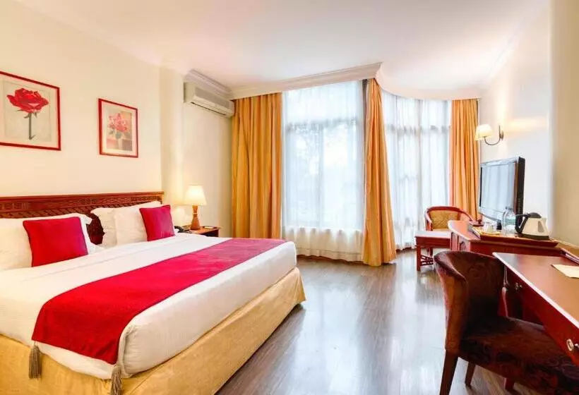اتاق استاندارد یک نفره, Kibo Palace Hotel Arusha