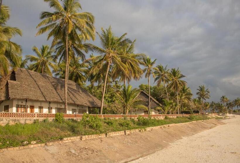 سوییت جونیور, Kilifi Bay Beach Resort