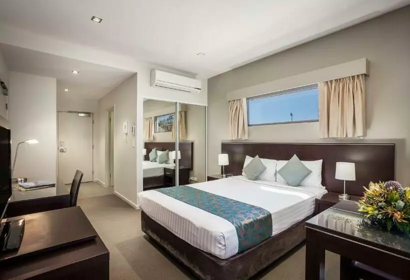 استودیوی استاندارد, Quest Alice Springs